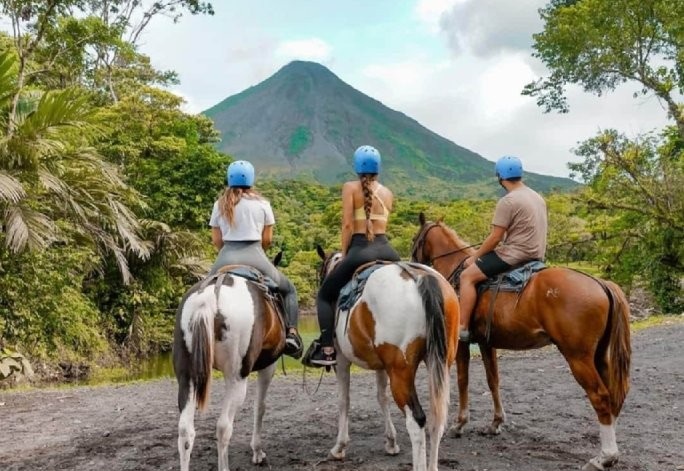 Arenal Volcano Horseback Riding