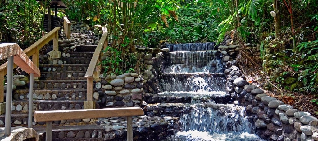 Arenal Volcano Hike with Ecotermales