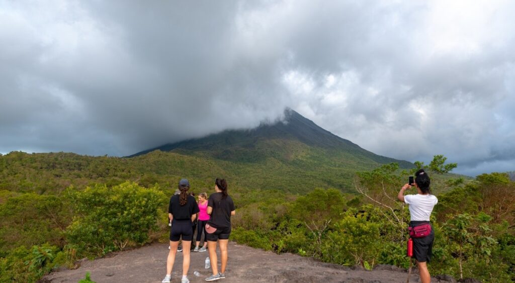 Arenal Half Day Tour